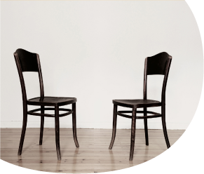 Stühle - Dr. Isa Wortelkamp, Berlin, systemisches Coaching/systemische Beratung, Berusplanung, Karriereberatung, Teamentwicklung, Teamcoaching, Konfliktmanagement, Kommunikationstraining uvm. - hier klicken, um zur Startseite zu gelangen